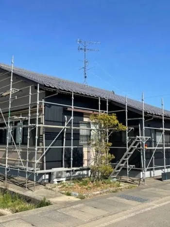 施工中