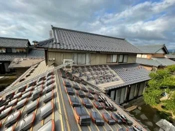 施工中